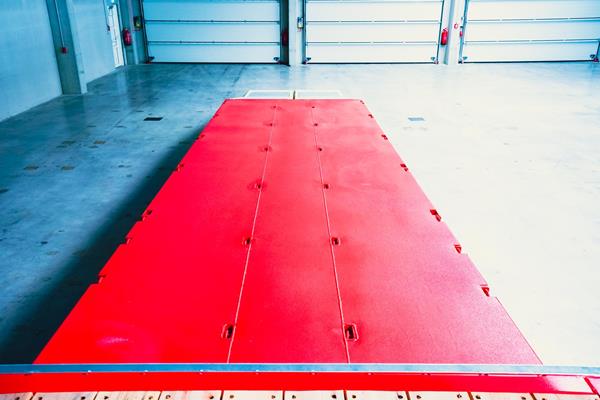 The loading platform coverings for semi-trailers