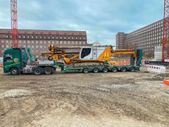 Hoch im Kurs stehen bei der Firma Dominik Schwer- & Tiefladertransporte aus Berlin-Schönefeld Fahrzeuge von Faymonville mit Einzelradaufhängung.